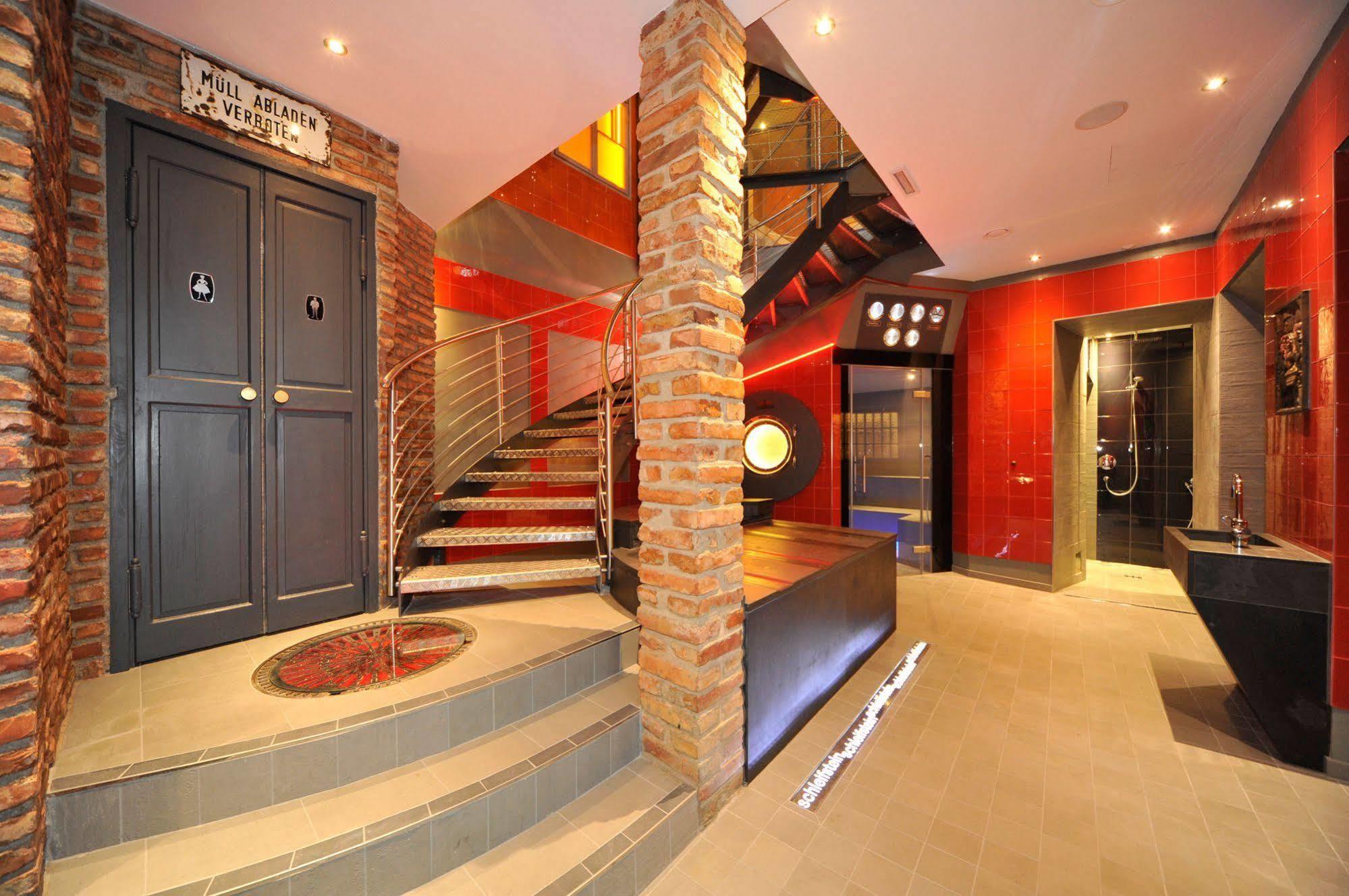 Erlebnis Post - Stadthotel Mit Eigenart Шпітталь-ан-дер-Драу Екстер'єр фото